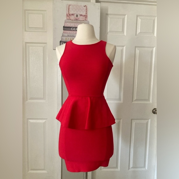 BCBGMAXAZRIA Francis Layered Peplum Dress size xs - Picture 3 of 8